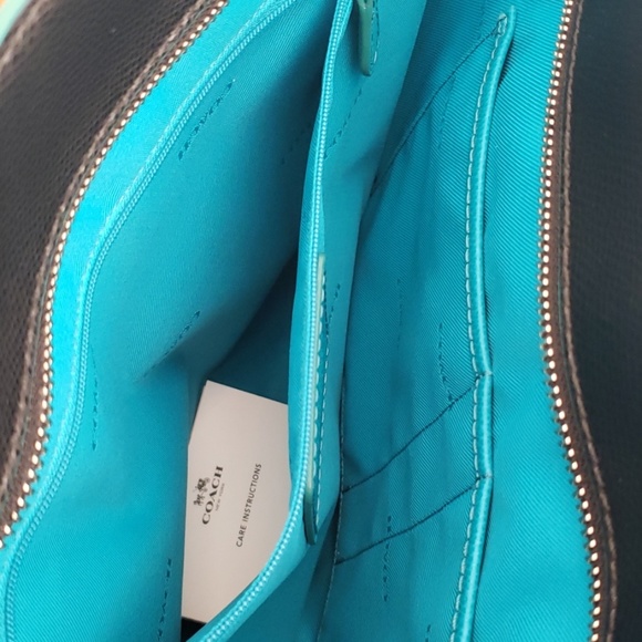 Coach Tote Bag - Picture 4 of 8